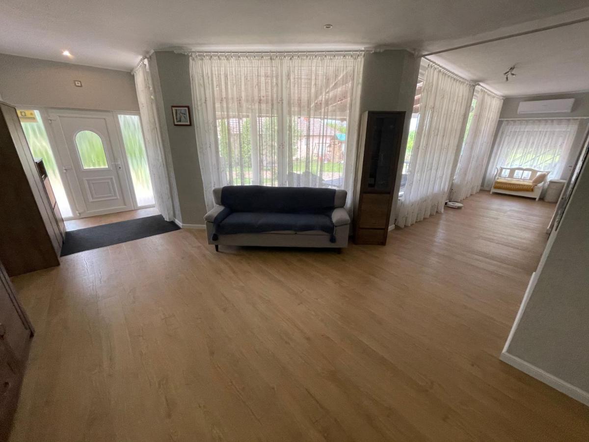 Apartament Battonya House Zewnętrze zdjęcie
