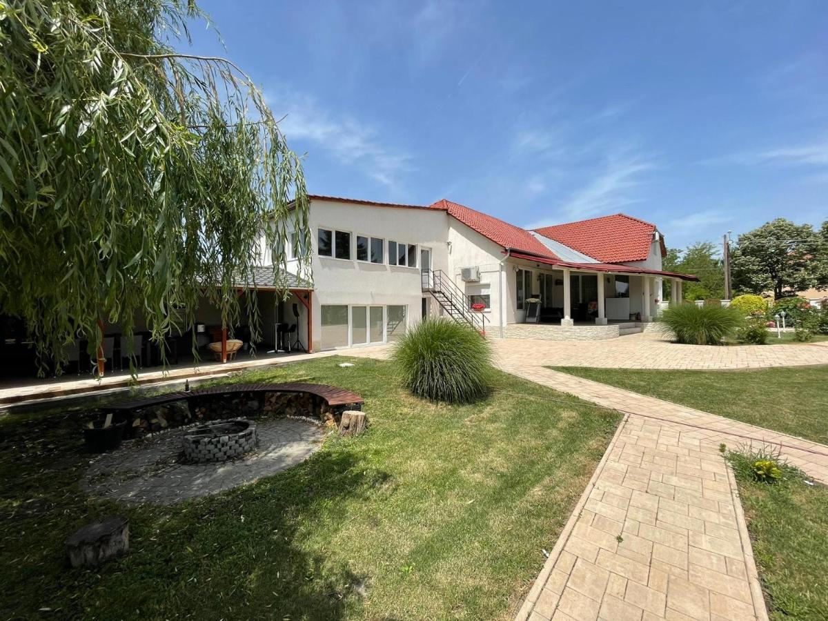 Apartament Battonya House Zewnętrze zdjęcie